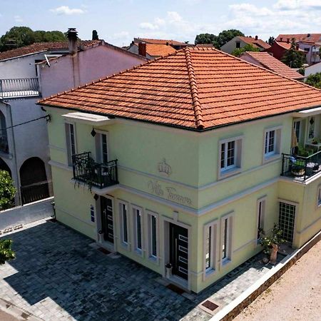 Villa Tamara บีโอกราดนาโมรู ภายนอก รูปภาพ
