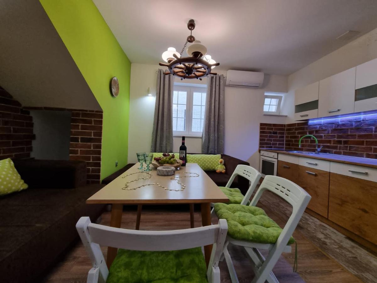Villa Tamara บีโอกราดนาโมรู ภายนอก รูปภาพ