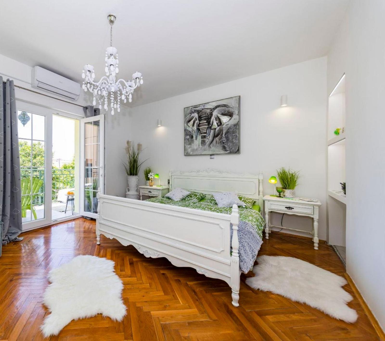 Villa Tamara บีโอกราดนาโมรู ภายนอก รูปภาพ